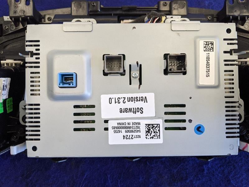 2015-2017 Chevrolet Caprice 6.0L Sedan Audio Radio Control Panel ID 92272724 - The Parts Farm