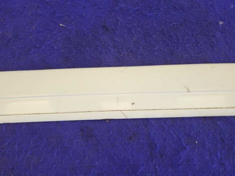 1987-1993 Ford Mustang GT LX 5.0L Driver Left Door Molding Trim Paint White - The Parts Farm