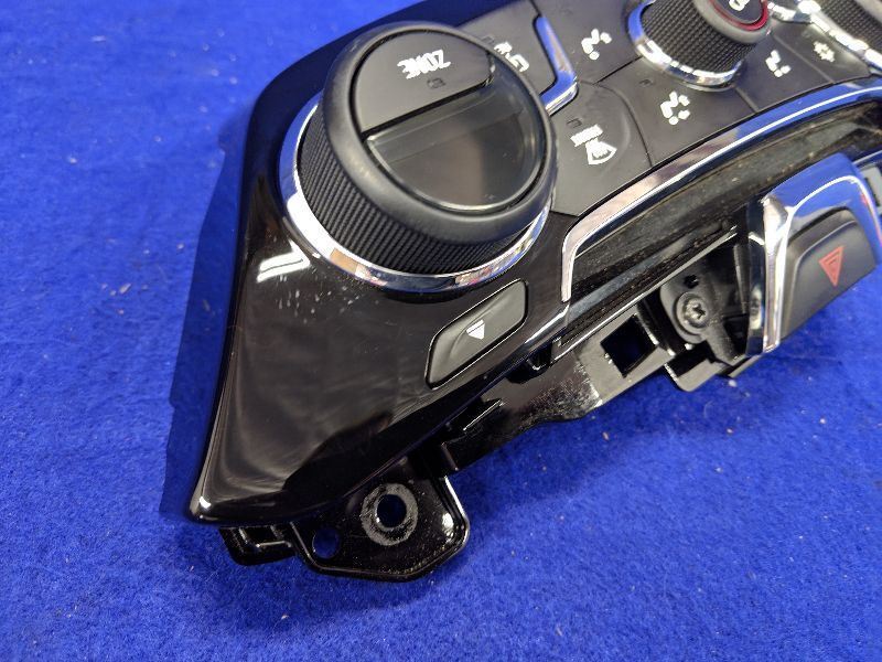 2014-2015 Chevrolet SS Sedan Caprice Climate Control Temperature 92273253 bezel - The Parts Farm