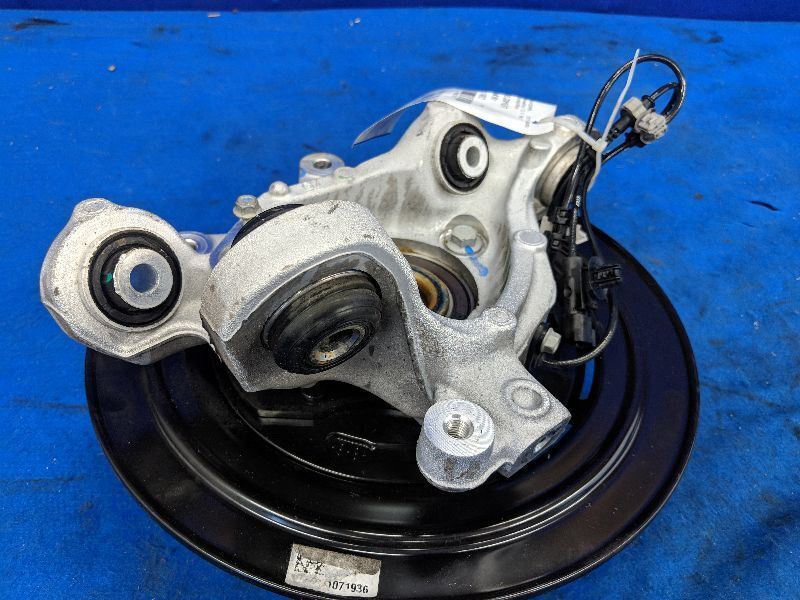 2017-2019 Chevrolet Camaro SS Passenger Right RH Rear Knuckle Hub Spindle - The Parts Farm
