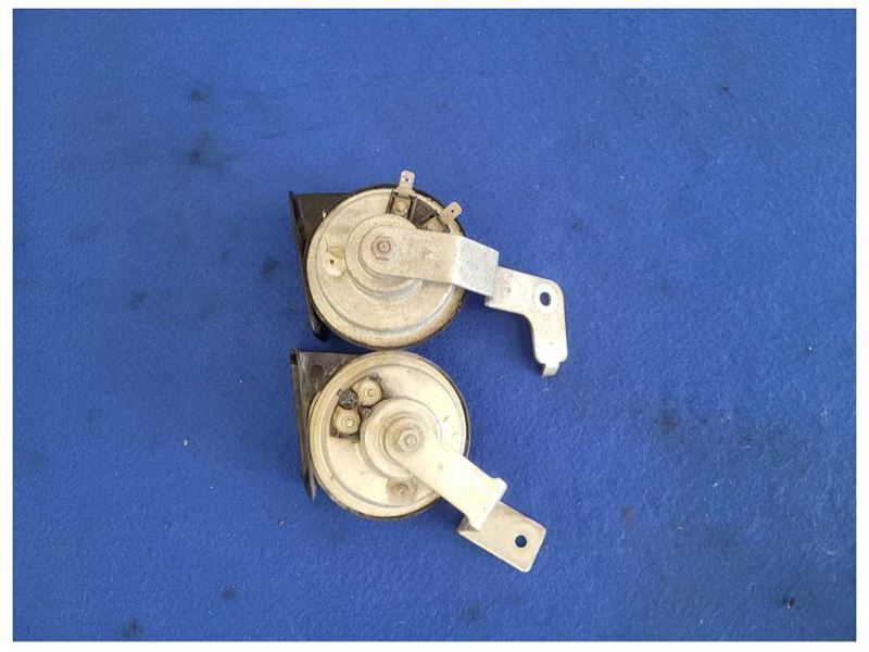 2008-2009 Pontiac G8 Sedan 6.0L V8 Horn Dual Emergency Noise 2529 - The Parts Farm