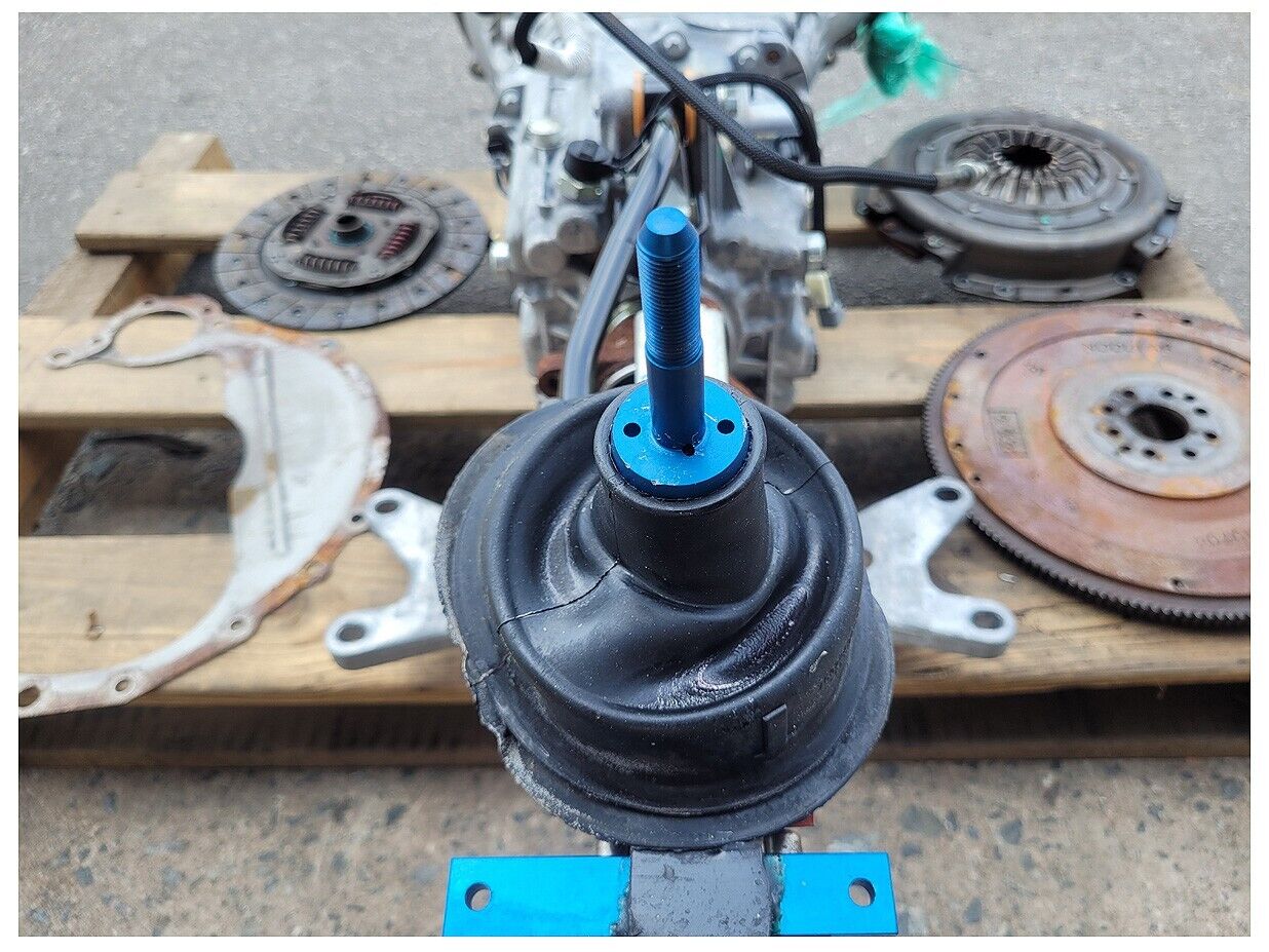 2012 Ford Mustang GT Boss 5.0L MT-82 6 Speed Manual Transmission MT82 20K 2599 - The Parts Farm