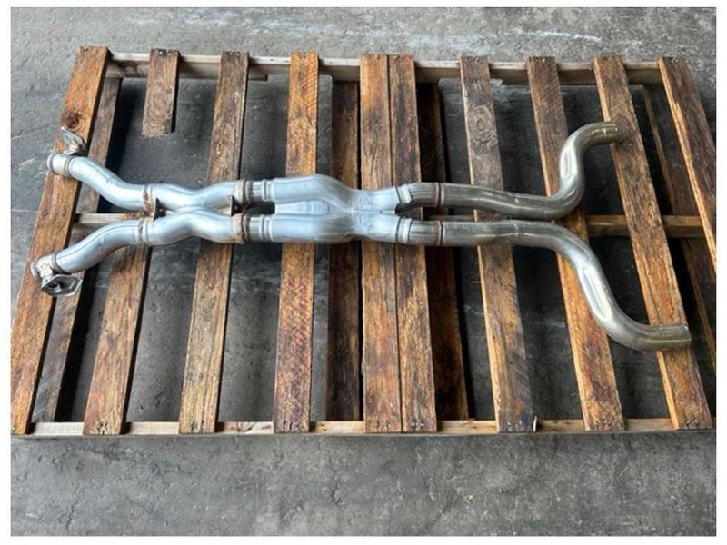 2016-2021 Chevrolet Camaro SS Exhaust Center Resonator Mid Pipe OEM 1213 - The Parts Farm