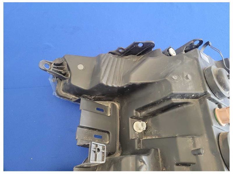 2018-2020 Ford F150 4x4 Pickup Truck Passenger Front Headlight Lamp Light 2548 - The Parts Farm