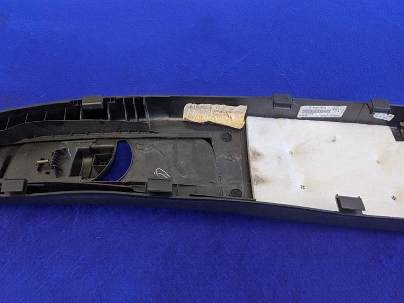 2012-2014 Jeep Grand Cherokee SRT-8 6.4L Driver Side B Pillar Molding Trim OEM - The Parts Farm