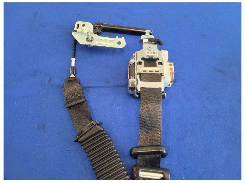 2015-2017 Ford F150 4x4 Pickup Truck RH Passenger Front Seat Belt Retractor 2580 - The Parts Farm