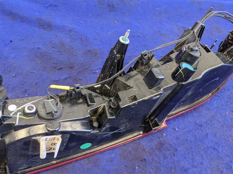 2016-2018 Chevrolet Camaro LS LT SS Passenger Taillight Lamp Lens New Take Off - The Parts Farm