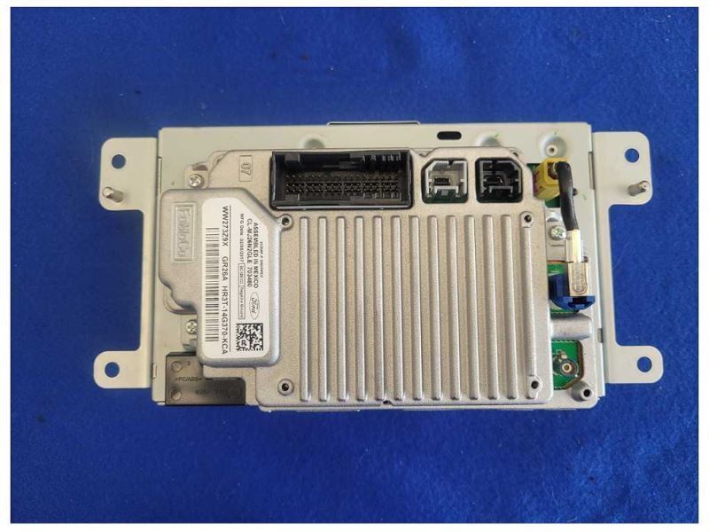 2017 Ford Mustang GT S550 Audio Radio Receiver AM FM CD Single Disc 2544 - The Parts Farm