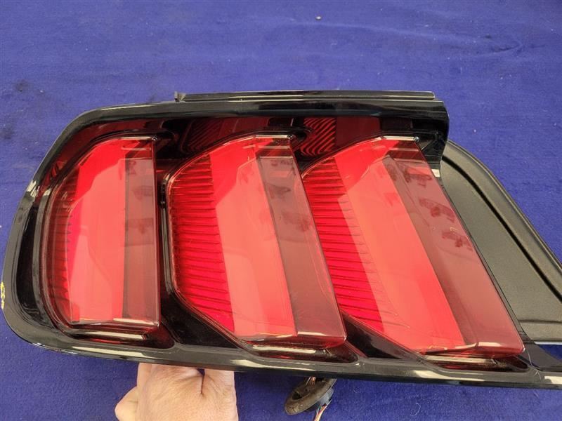 2015-2017 Ford Mustang GT S550 Driver Left Taillight Lamp Brake Lens Light 2329 - The Parts Farm