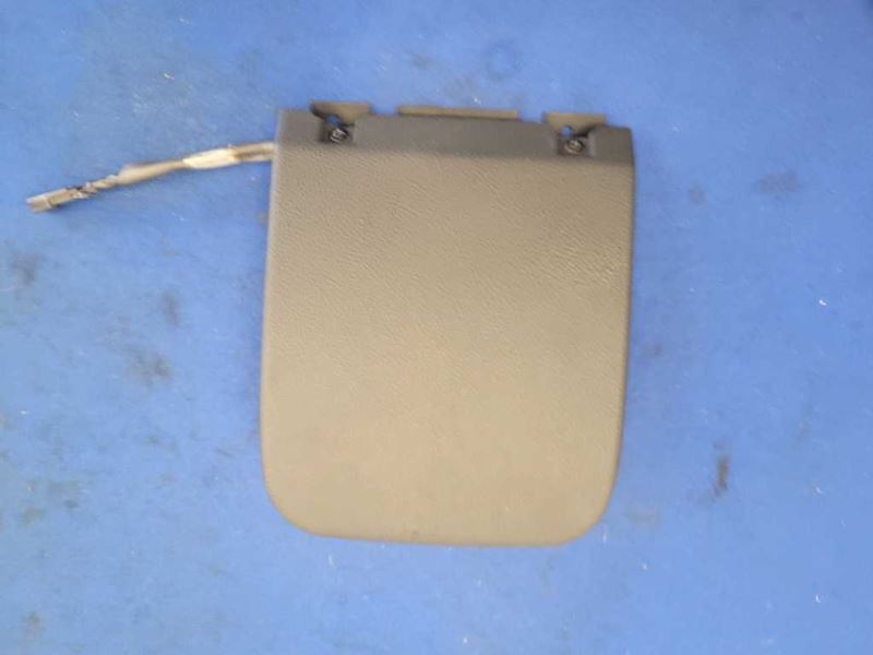 2003-2006 Chevrolet SSR Pickup Truck Dash Lower Compartment Lighter 2432 - The Parts Farm