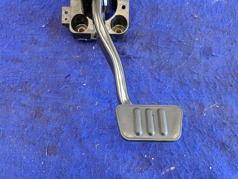 2018-2023 Ford Mustang GT S550 Automatic Pedal Box Brake Pad Cage As - The Parts Farm