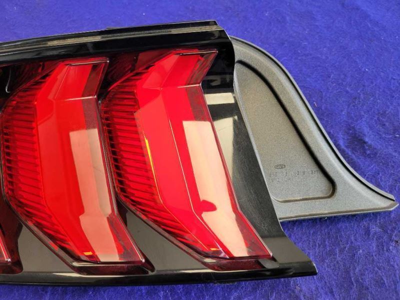 2018-2023 Ford Mustang GT S550 Driver Left LH Tail Light Lamp Brake Lens OEM - The Parts Farm