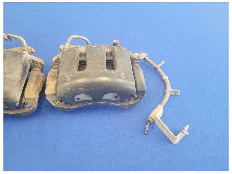 2005-2010 Ford Mustang GT 4.6L Pair Caliper Brake Front Pads Base 2583 - The Parts Farm