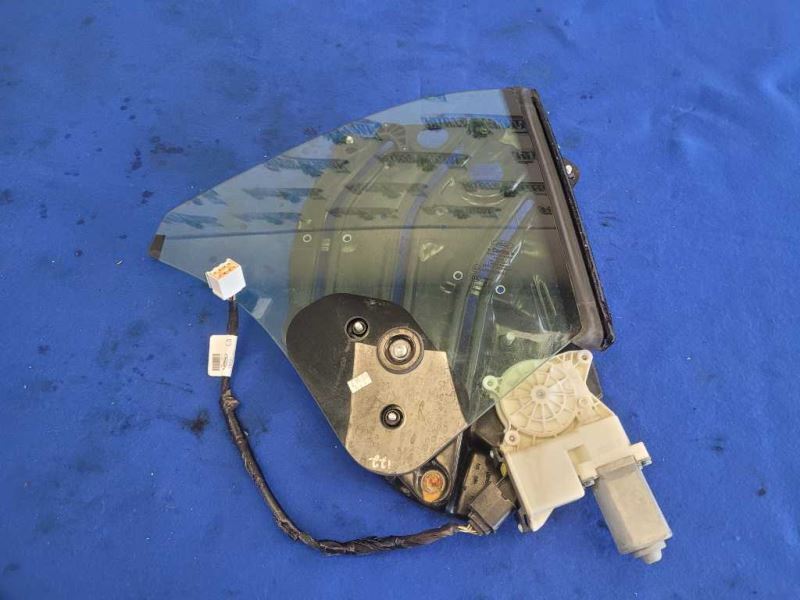 2015-2020 Ford Mustang GT S550 Convertible Driver Quarter Window Glass 2504 - The Parts Farm