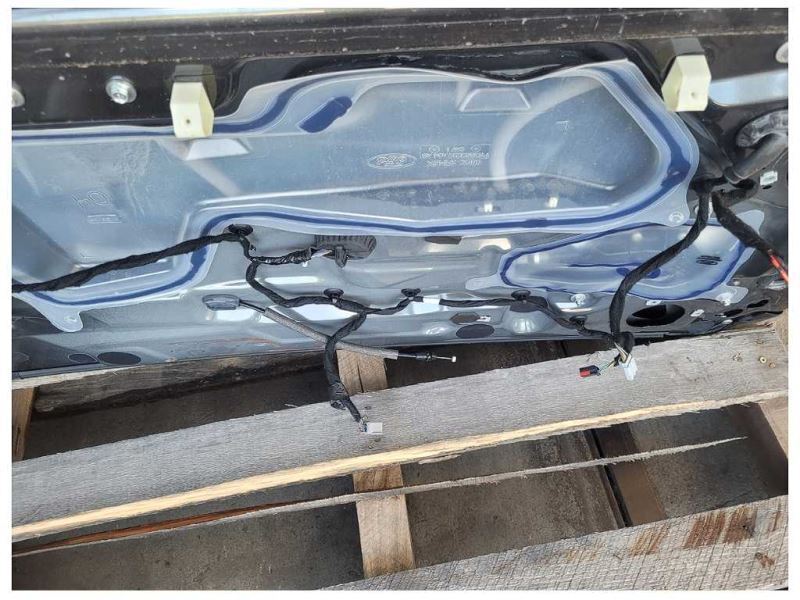 2015-2023 Ford Mustang GT S550 Passenger RH Coupe Door Shell Paint J7 2587 - The Parts Farm