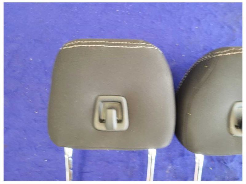 2015-2021 Ford Mustang GT S550 Pair Cloth Headrests Driver Passenger 2433 - The Parts Farm