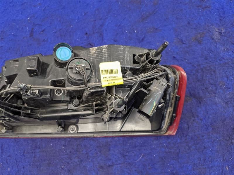 2016-2018 Chevrolet Camaro SS Driver Left Taillight Quarter Mounted Lamp Light - The Parts Farm