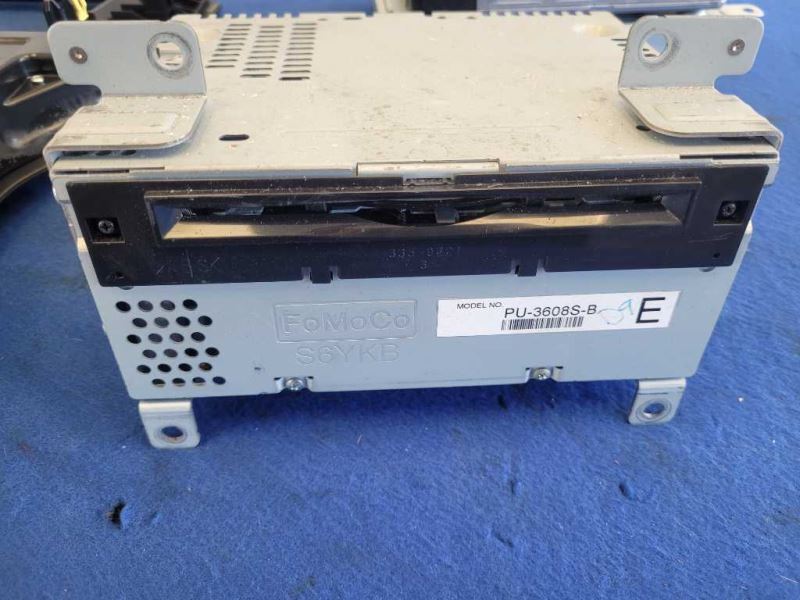 2017 Ford Mustang GT S550 Sync 2 Receiver Non Nav CD Slot Heat Cool Seats 2632 - The Parts Farm