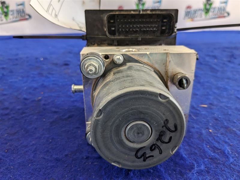 2012-2015 Chevrolet Camaro SS ABS Anti-Lock Brake Module Pump Front Switch 2263 - The Parts Farm