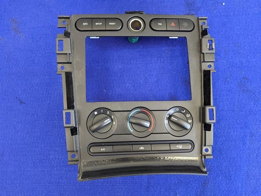 2005-2006 Ford Mustang GT Saleen Audio Radio Receiver AM-FM-6 CD-MP3