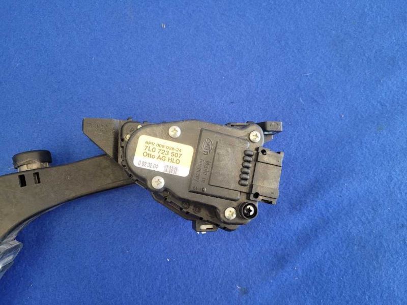 2004-2006 Porsche Cayenne Turbo 4.5L Gas Pedal Accelerator Pad Throttle 2137 - The Parts Farm