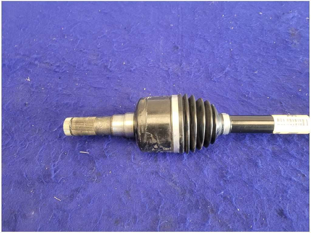47645300