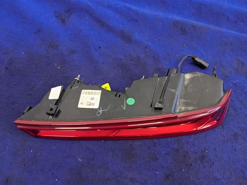 2016-2018 Chevrolet Camaro LS LT SS Passenger Taillight Lamp Lens New Take Off - The Parts Farm