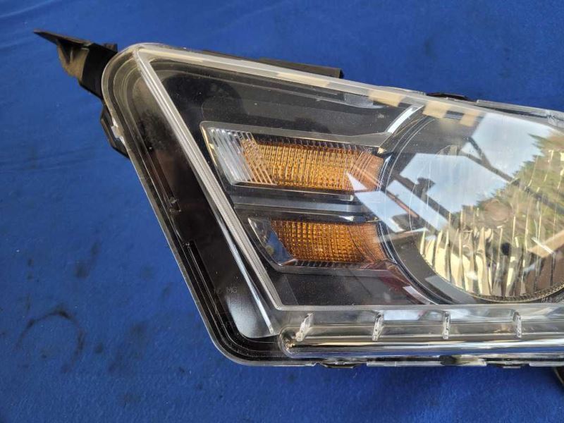 2010-2012 Ford Mustang GT 4.6L Driver Left Front Headlight Lamp Lens 2477 - The Parts Farm