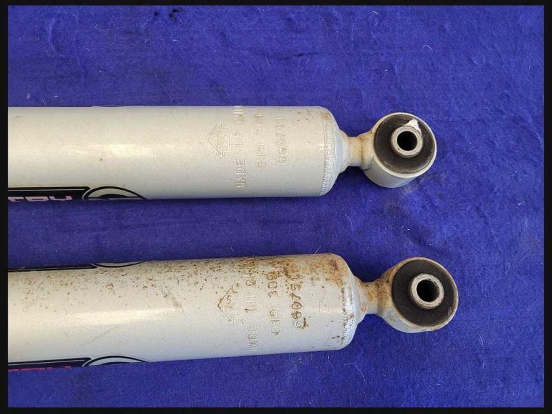2015-2020 Ford F150 Pickup Truck Pair Rough Country Shocks Suspension - The Parts Farm