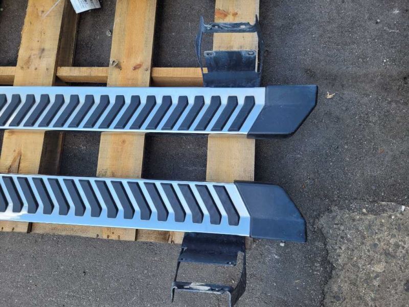 2017-2020 Ford F350 Pickup Truck Pair Running Boards Step Up Nerf Side Lift - The Parts Farm