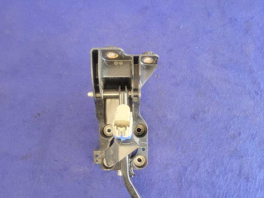 2015-2017 Ford Mustang GT S550 Brake Pedal Box Cage Automatic Transmission 2337