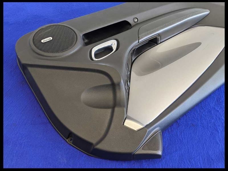 2010-2015 Chevrolet Camaro Gray Center Front Door Trim Panel Pair OEM SS Factory - The Parts Farm