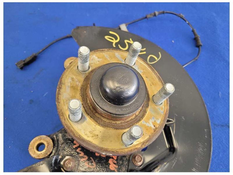 2015-2017 Ford Mustang GT S550 Passenger Front Spindle Knuckle 2540 - The Parts Farm