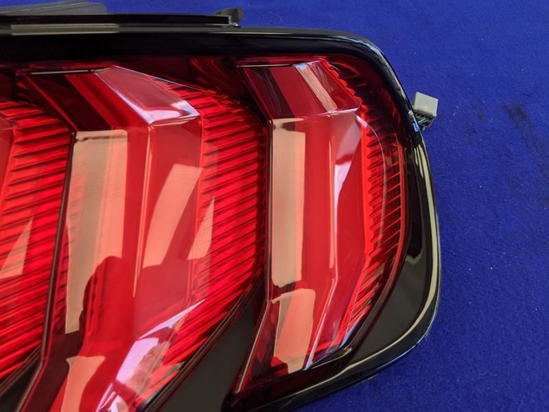 2018-2023 Ford Mustang GT S550 Passenger Rear Taillight Lens Lamp 2029 - The Parts Farm
