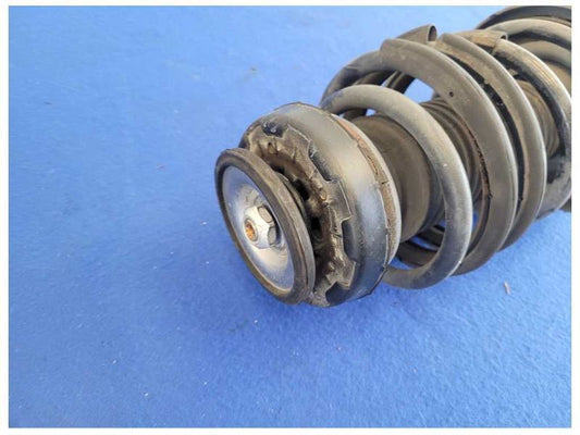 2013-2015 Chevrolet Camaro SS Driver LH Front Strut Spring Suspension 2582