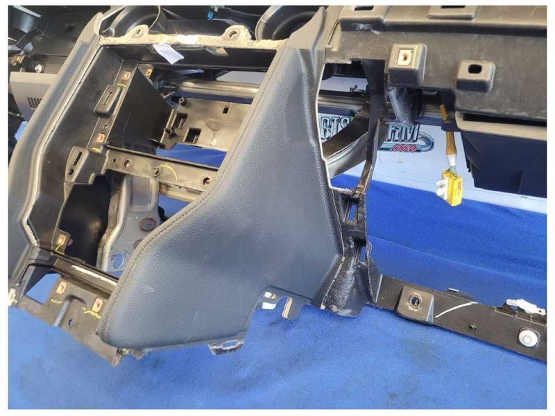 2015-2021 Ford Mustang GT S550 Front Dashboard PP Gauges Shell *Scuffs* 2565 - The Parts Farm