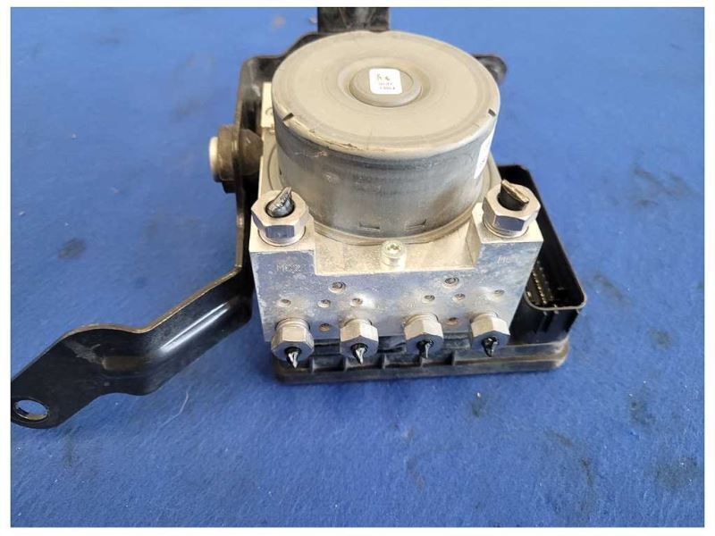 2015-2017 Ford Mustang GT S550 ABS Anti-Lock Brake System Module 2564 - The Parts Farm