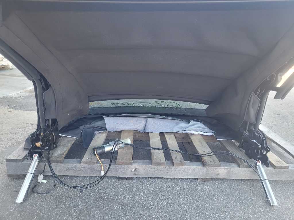 2015 Ford Mustang GT S550 Convertible Top Frame Soft Cloth Black Roof 2632 - The Parts Farm