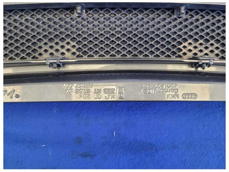 2014 Audi R8 V10 Coupe Rear Carbon Fiber Spoiler Wing Mount *Cracked* 2136 - The Parts Farm