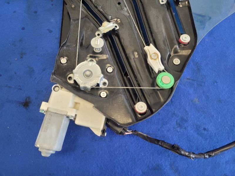 2015-2020 Ford Mustang GT S550 Convertible Driver Quarter Window Glass 2504 - The Parts Farm