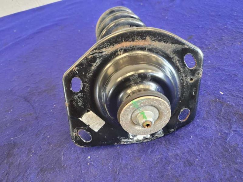 2013-2015 Chevrolet Camaro SS Passenger Right Spring Strut Front FE4 Suspension - The Parts Farm