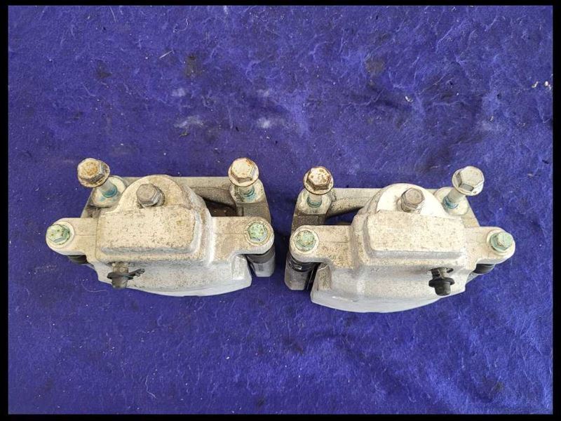 2014-2017 Chevrolet SS 6.2L Sedan Pair Rear Calipers Brakes Pads 1997 - The Parts Farm