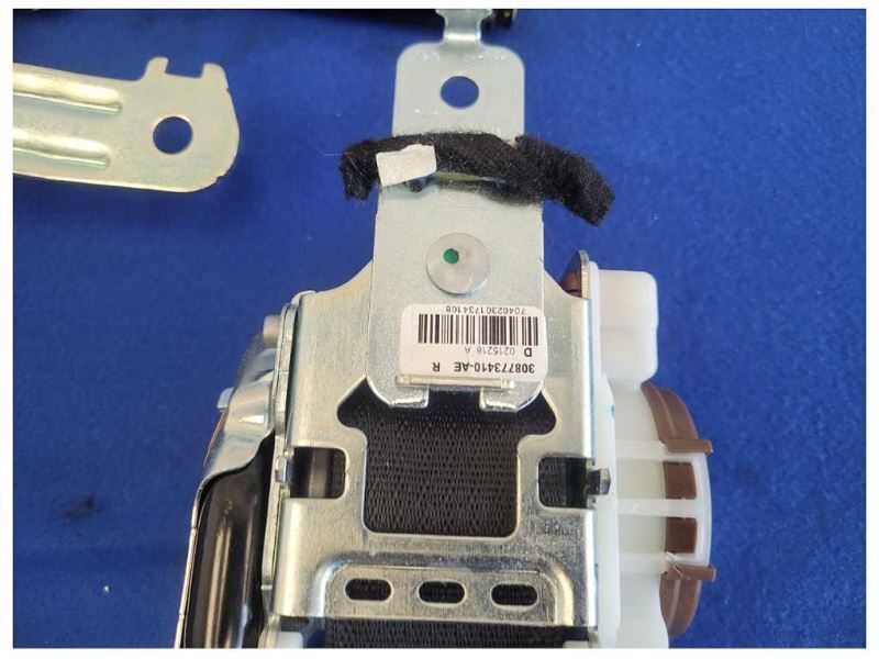 2015-2017 Ford F150 4x4 Pickup Truck RH Passenger Front Seat Belt Retractor 2580 - The Parts Farm