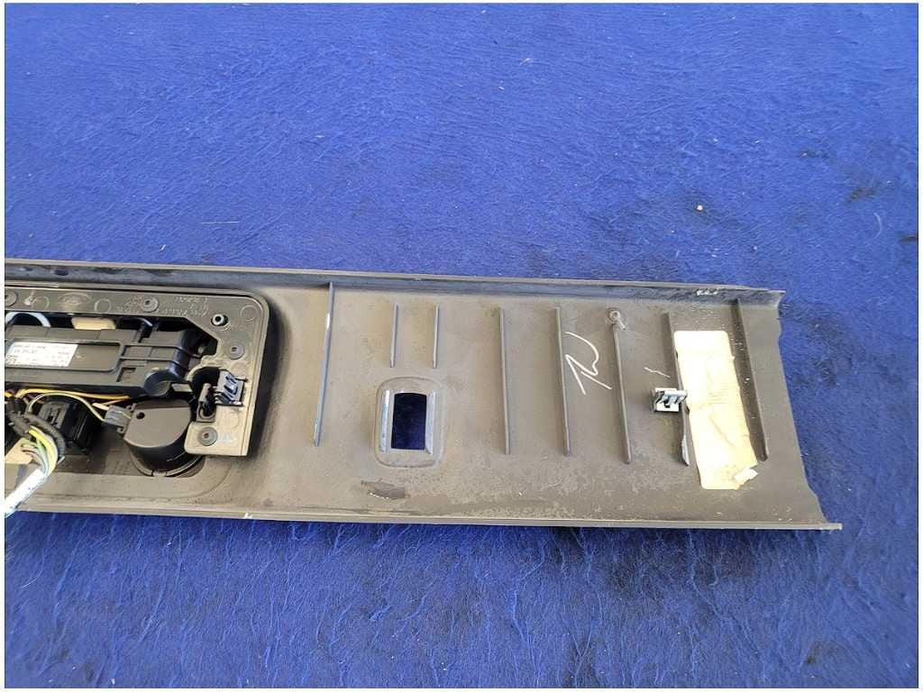 47647582