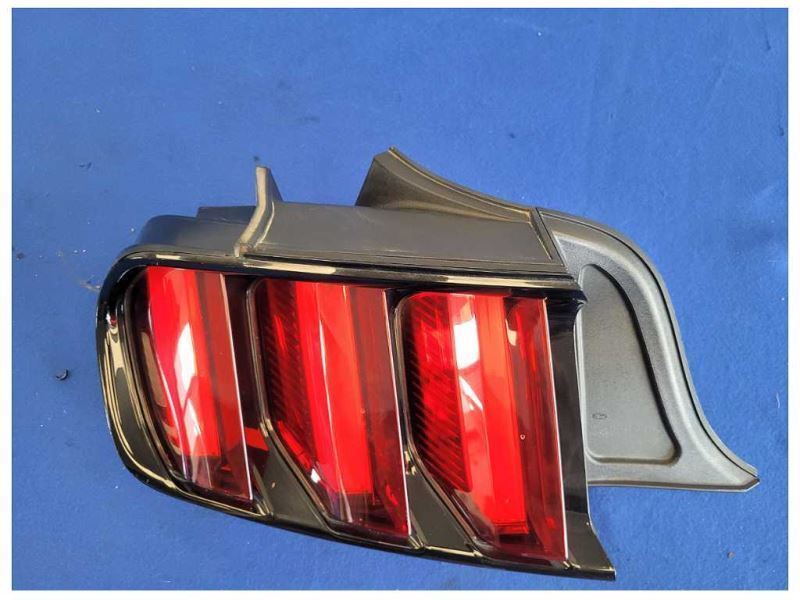 2015-2017 Ford Mustang GT S550 Driver Left LH Tail Light Lamp Brake Lens 2564 - The Parts Farm