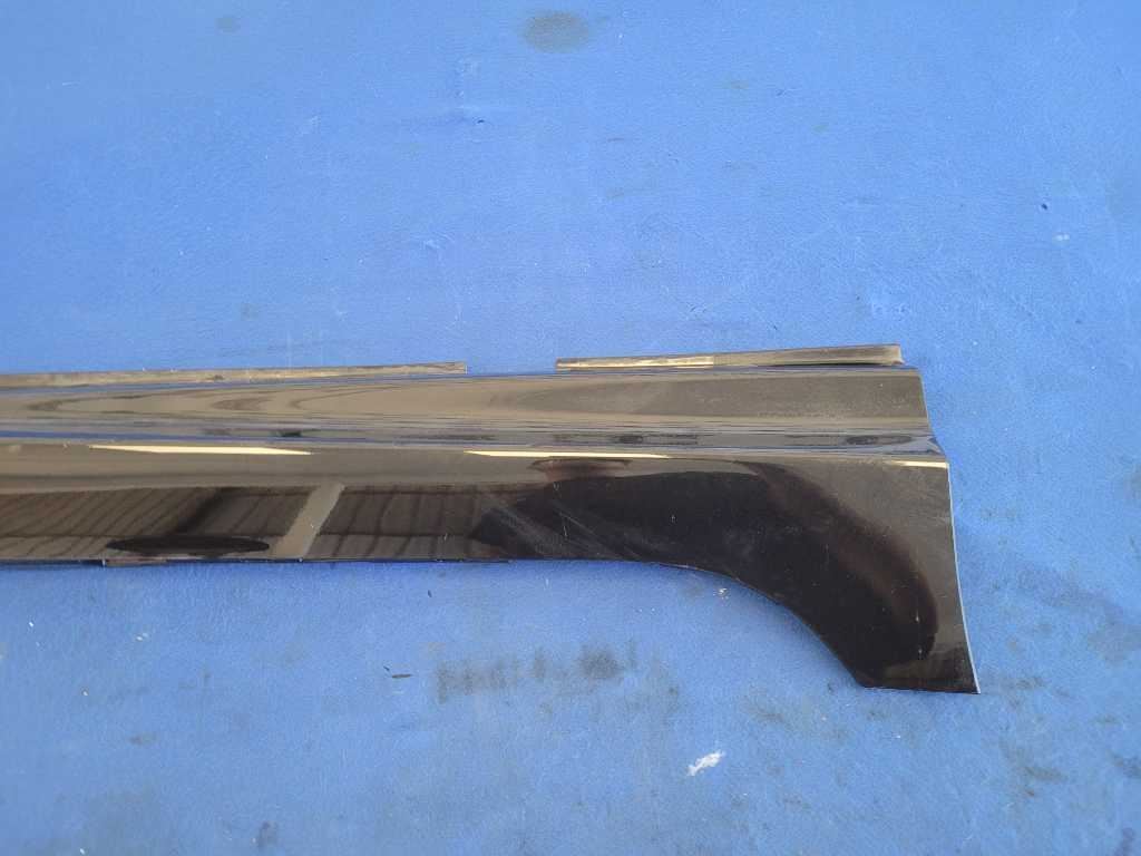 2014-2017 Chevrolet SS 6.2 Sedan Passenger Lower Rocker Panel Molding Black 2602 - The Parts Farm