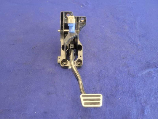 2015-2017 Ford Mustang GT S550 Brake Pedal Box Cage Automatic Transmission 2337 - The Parts Farm