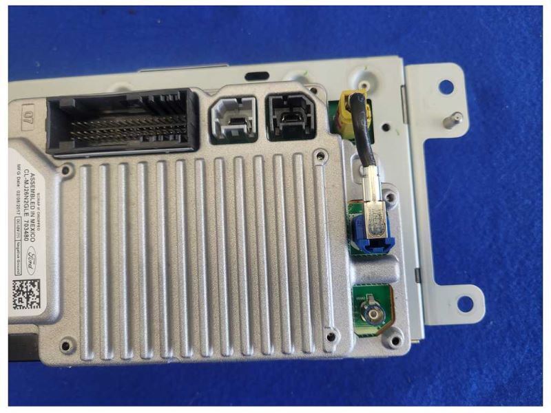 2017 Ford Mustang GT S550 Audio Radio Receiver AM FM CD Single Disc 2544 - The Parts Farm