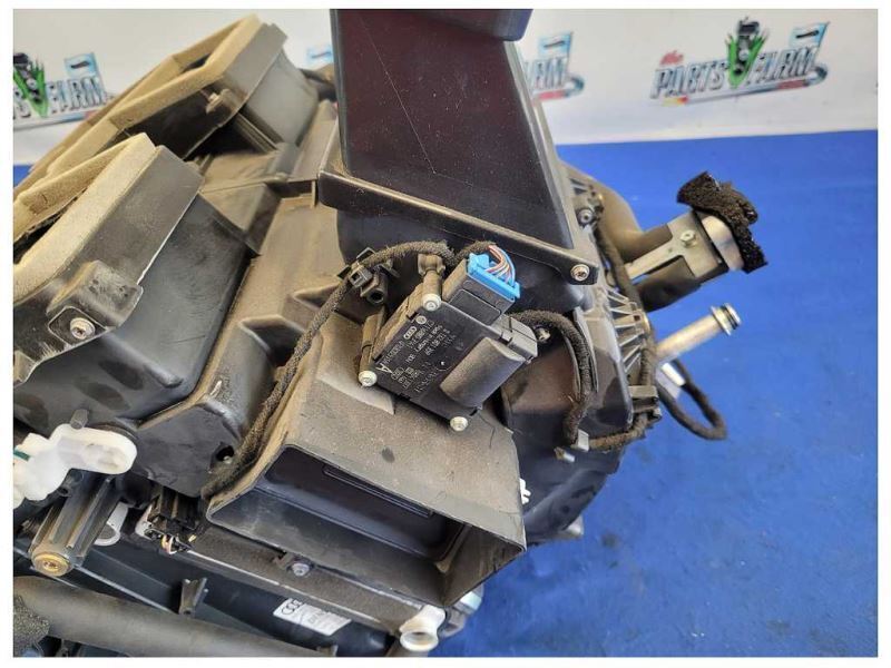 2014 Audi R8 V10 Coupe Heater Core Box Air Evaporator AC HVAC *Parts* 2136 - The Parts Farm