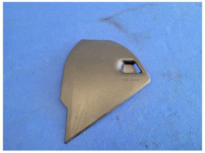 1993 Chevrolet Camaro Z28 Coupe Fuse Box Cover Panel Trim Molding 2546 - The Parts Farm